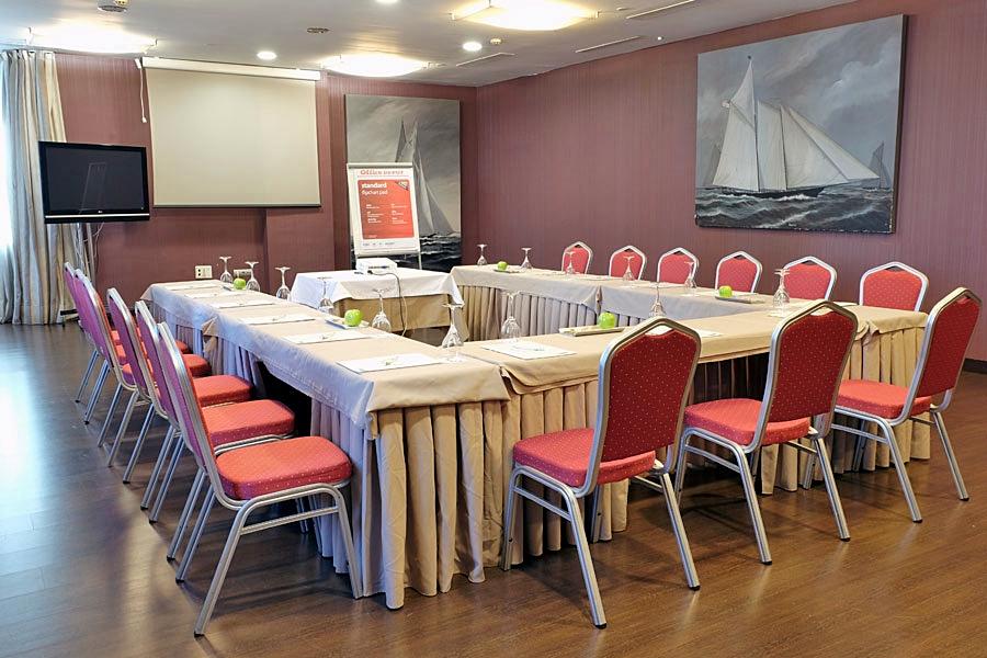 Hotel Asset Torrejon Torrejón de Ardoz Dış mekan fotoğraf