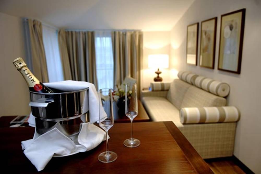 Hotel Asset Torrejon Torrejón de Ardoz Dış mekan fotoğraf