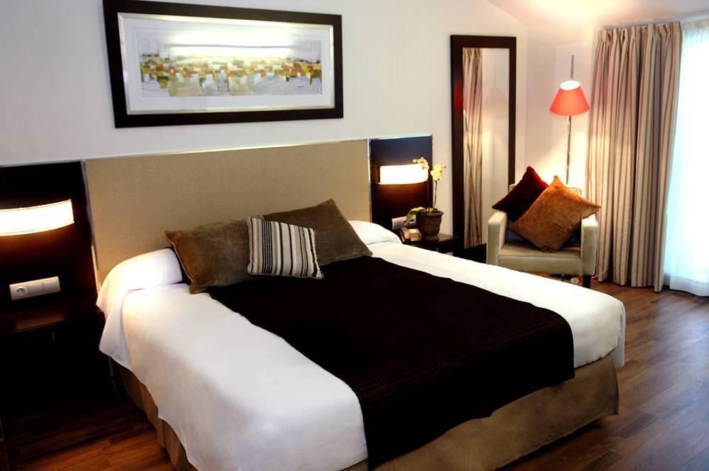 Hotel Asset Torrejon Torrejón de Ardoz Dış mekan fotoğraf