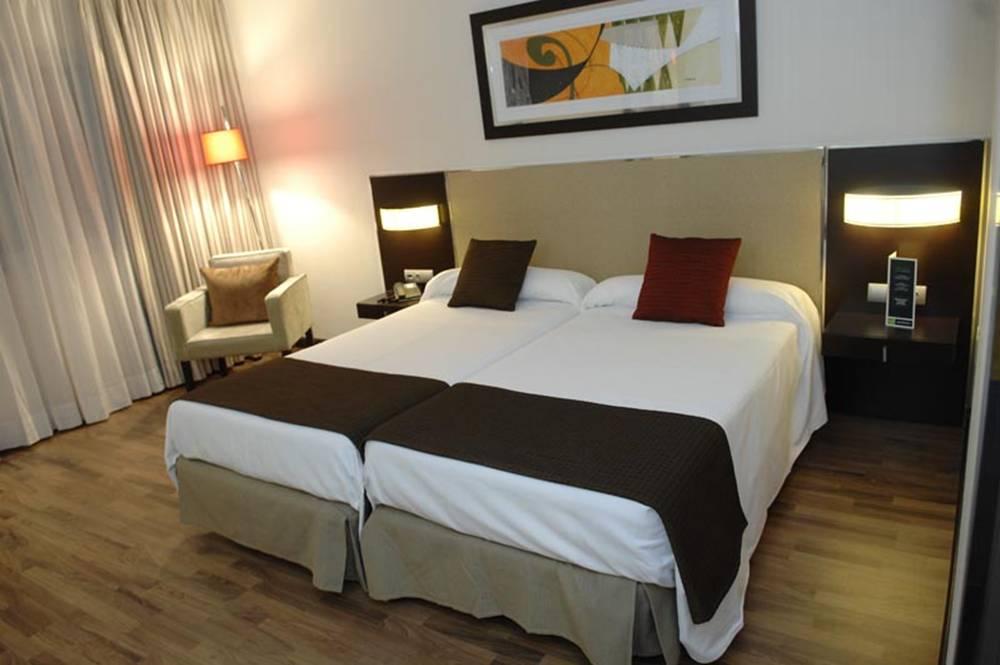 Hotel Asset Torrejon Torrejón de Ardoz Dış mekan fotoğraf