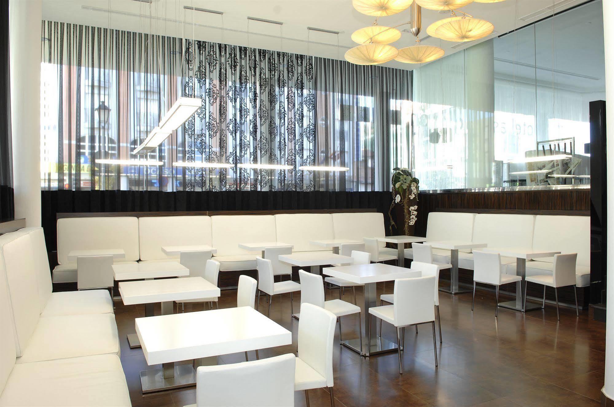 Hotel Asset Torrejon Torrejón de Ardoz Dış mekan fotoğraf